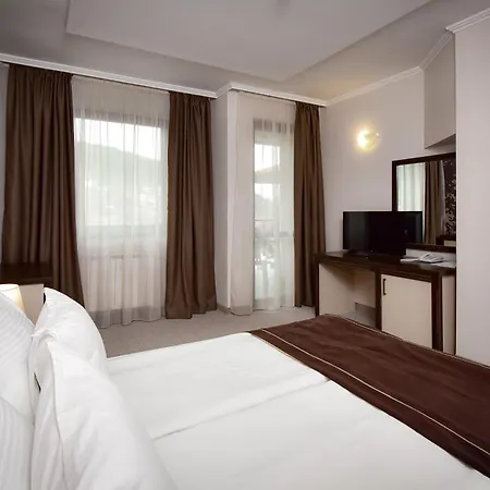 Rhodopi - Half Board Hotell Tjepelare
